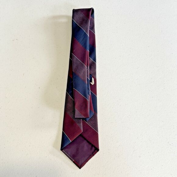 Vintage Damon Men's Tie 3" x 55" Red Blue Striped Polyester/Silk Blend - Picture 2 of 4